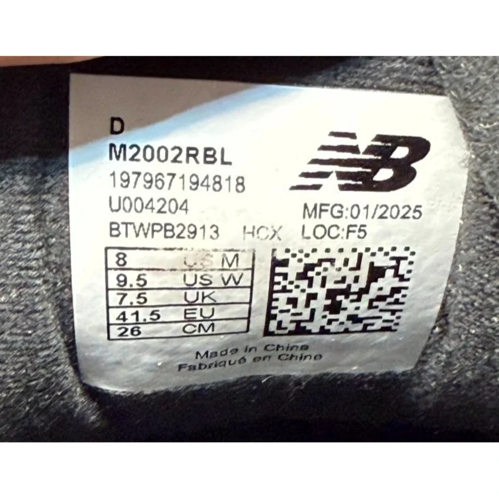 New Balance 2002R M2002RBL Unisex M8/W9.5 Running Shoes Black Magnet Sneakers - Picture 8 of 9